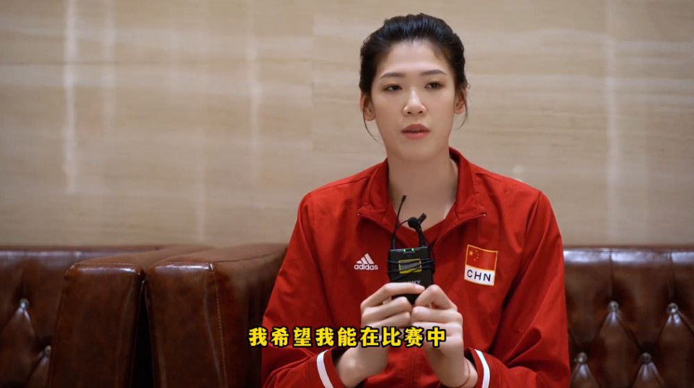 老赵抱着媛媛在厨房做小说