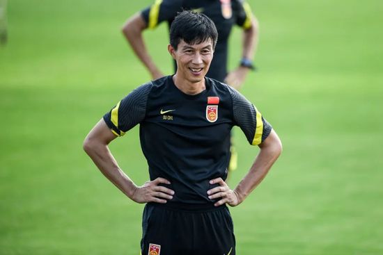 日本捏奶吃奶的视频