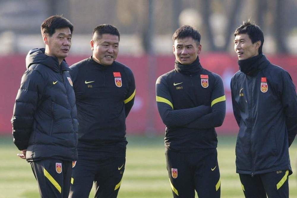 欧美www喝尿